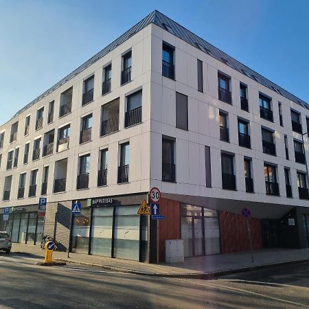 Apartament Skarbowa Leszno  Buitenkant foto