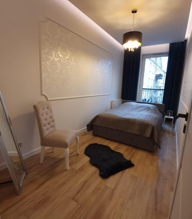 Apartament Skarbowa Leszno  Buitenkant foto